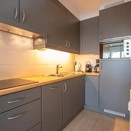 Cozee - Stunning Views * Ostend